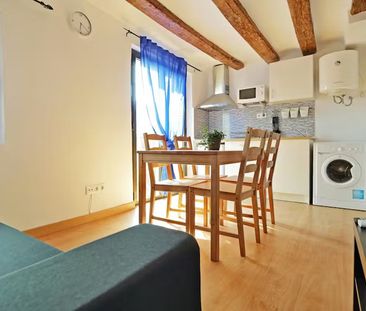 Carrer dels Metges, Barcelona, Catalonia 08003 - Photo 6