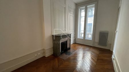 T2 de 58 m² - rue Emile Zola Lyon 2ème - Photo 2