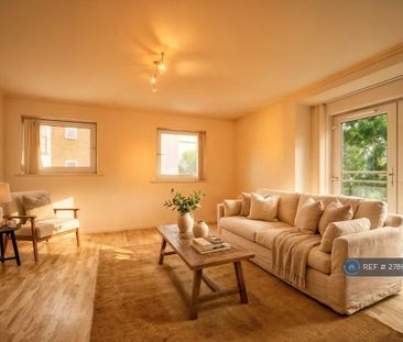 2 bedroom flat to rent - Photo 2