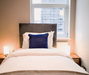 One Bed - Photo 6