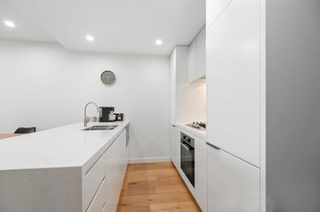 2610/3 Young Street, BOX HILL - Photo 4