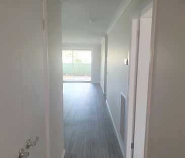 Bright and fresh home - close to town - Photo 5