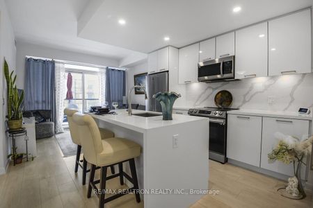 For Lease - 415 Sea Ray Avenue Unit# 330, Innisfil, Ontario - Photo 2