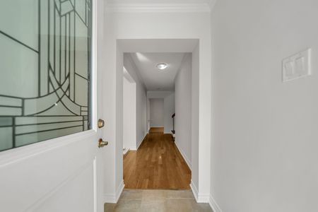 For Lease - 24 Springhead Gardens Unit# Main & Upper, Richmond Hill, Ontario - Photo 3