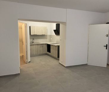 Location appartement 1 pièce 33.59 m² à Les Vans (07140) - Photo 2