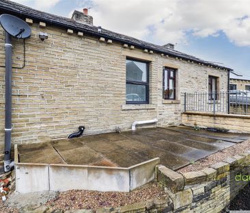 3 bed semi-detached house to rent in Halifax Road, Hipperholme, Hal... - Photo 6