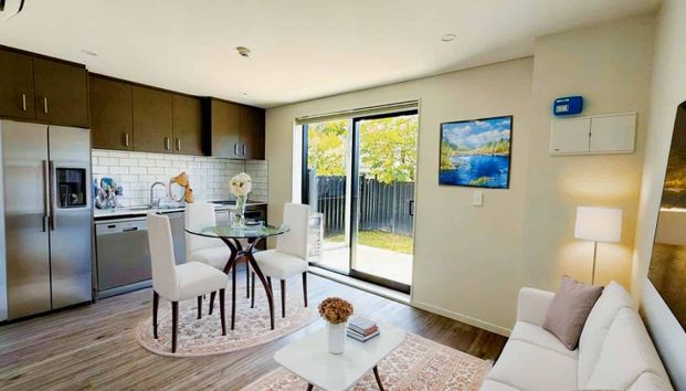 GLENN INNES, 1 BEDROOM - Photo 1