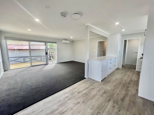 5 Bluewater Place, Wattle Downs, Auckland - Photo 1