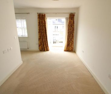 Westmount Close, The Hamptons, Worcester Park - Photo 1