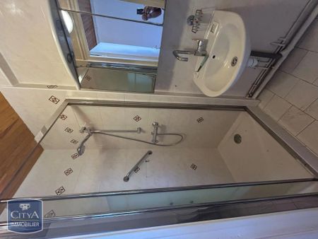 Appartement à louer 3 pièces 70m² - Photo 2