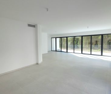 Location Appartement 4 pièces 104m² AIX EN PROVENCE 13100 - Photo 4