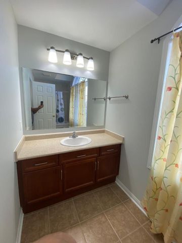For Lease - 28 Tawnie Crescent, Brampton, Ontario - Photo 3