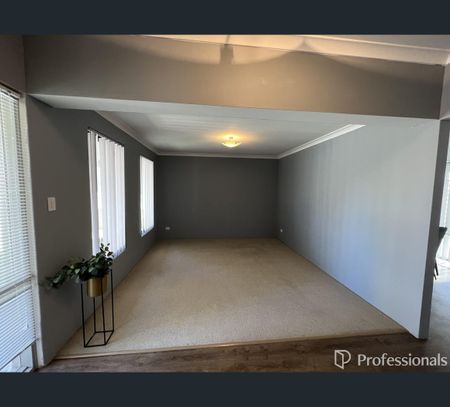 4 Aldreth Lane, Butler, WA 6036 - Photo 2