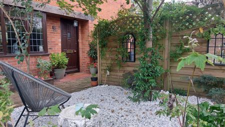 4 bedroom detached house to rent - Photo 5