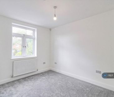 4 bedroom terraced house to rent - Photo 6