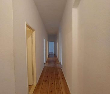 2-Zimmer-Altbau im ruhigen Seitenfl&uuml;gel zu vermieten! - Foto 3