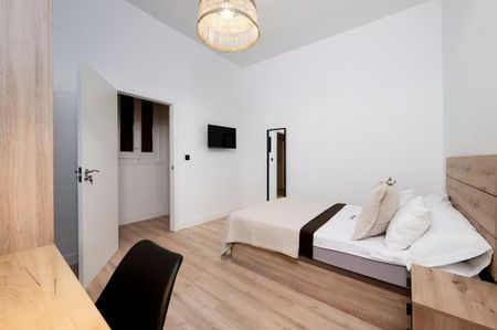 Calle de Valverde, Madrid, Community of Madrid 28004 - Foto 5