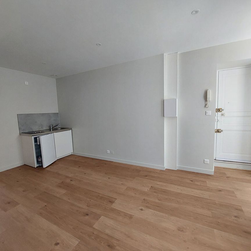 Location Appartement 1 pièce 26m² - Photo 1