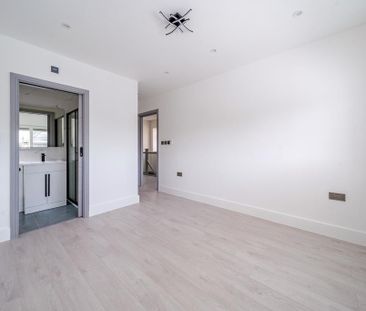 4 bedroom detached house to rent - Photo 4