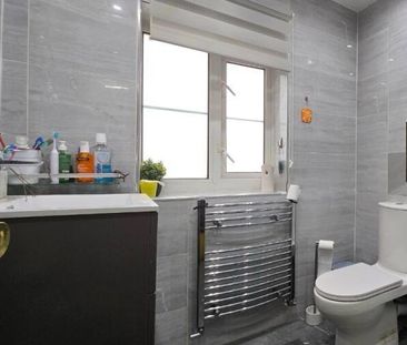 1 bedroom in a house share to rent - Photo 6