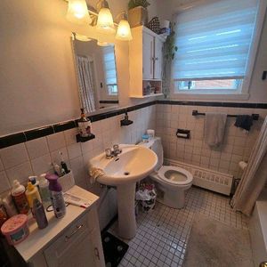 5 ½ À LOUER – SPACIEUX, LUMINEUX & TRANQUILLE ! - Photo 2