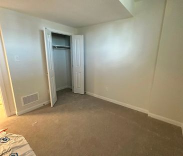 For Lease - 601 Glenroy Gilbert Drive, Barrhaven, Ontario - Photo 2