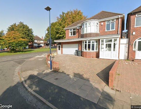 Room in a Shared House, Stanley Avenue, B32 - Photo 1