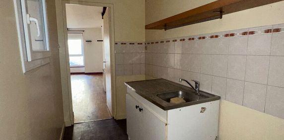 Location Appartement 1 pièce 38m² - Photo 2