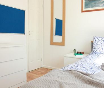 1 bedroom in a house share to rent - Photo 6