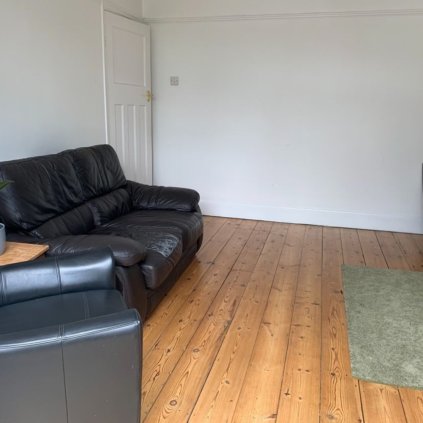 4 Bed Terraced House, Elm Park, BS34 - Photo 1