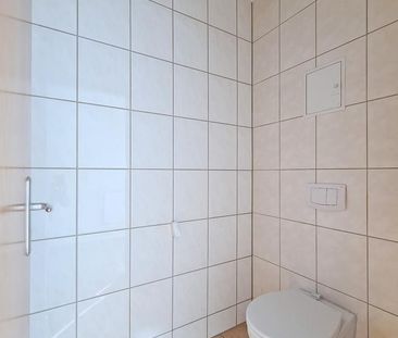 2 Warmmieten sparen*: renovierte Altbauwohnung mit großzügigen Balk... - Photo 5