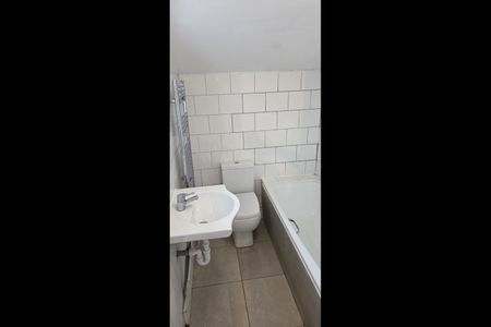 3 Bed Terraced House, Vicarage Road, CR0 - Photo 5