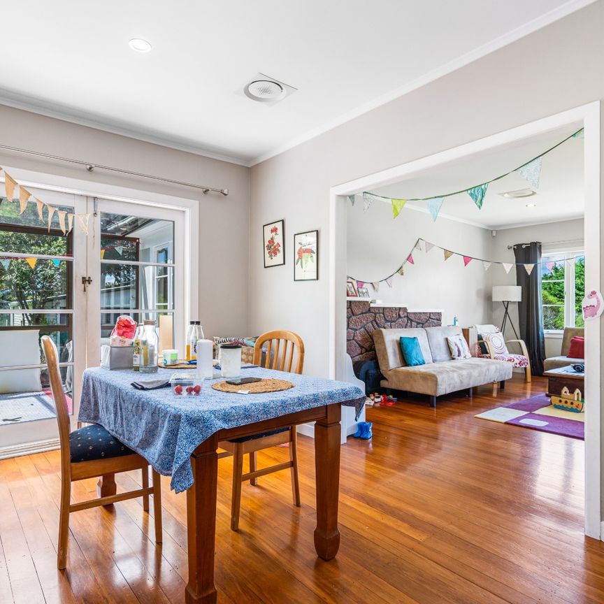 Golden Mile Goodie - Photo 1