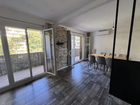 Appartement 4 pièce(s) 66.99 m² - Photo 3