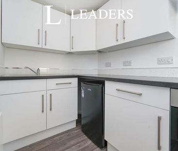 1 bedroom studio to rent Jenner Walk, Cheltenham, GL50 - Photo 2