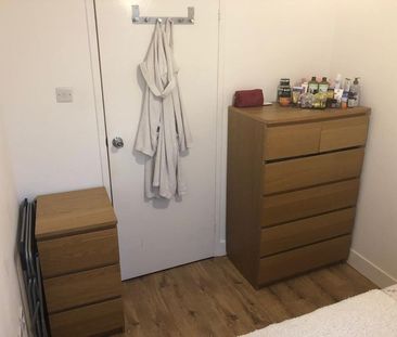 3 Bed Maisonette, Grange Road, E13 - Photo 3