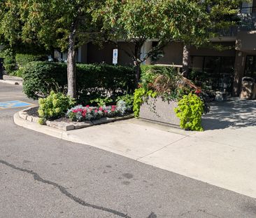 For Lease - 1320 Mississauga Valley Boulevard Unit# 1003, Mississau... - Photo 4