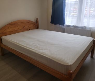 Room in a Shared House, Claremont Road, M14 - Photo 5