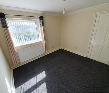2 bedroom semi-detached house to rent - Photo 5