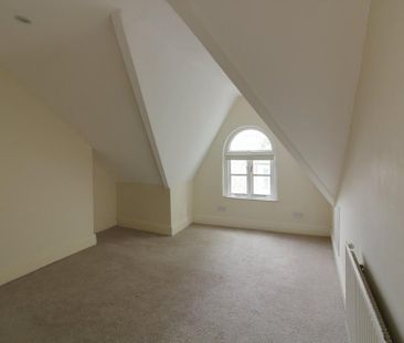 3 bedroom maisonette to rent - Photo 2