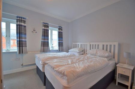 2 bedroom terraced house to rent - Photo 5