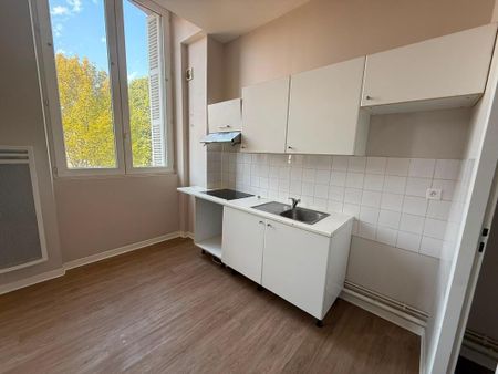 Location Appartement 3 pièces 57m² MONT DE MARSAN 40000 - Photo 4
