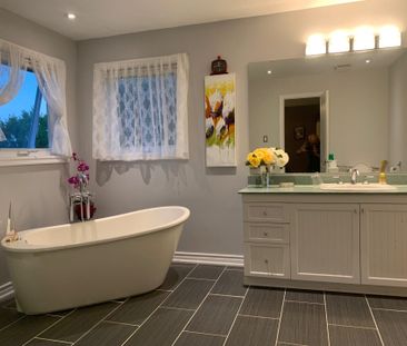 For Lease - 5579 Creditrise Place, Mississauga, Ontario - Photo 6