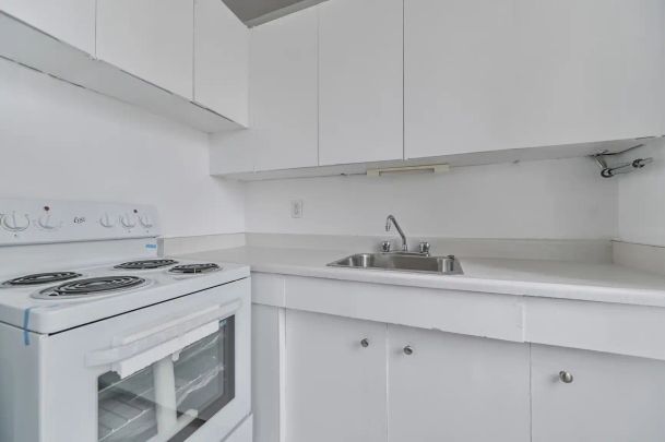 48 Isabella — Studio - Photo 1
