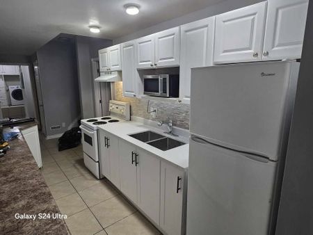 For Lease - 17 Sterling Street Unit# Lower, London East, Ontario - Photo 4
