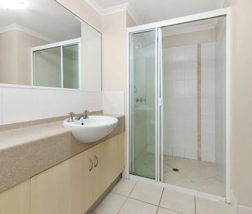 Contemporary living in Trinity Beach - Photo 1