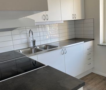 Östra Järnvägsgatan 14 B - Photo 1