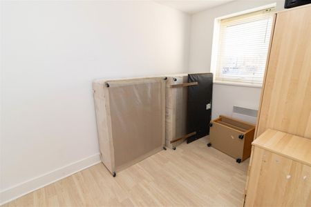 2 Bedroom Flat - Photo 5