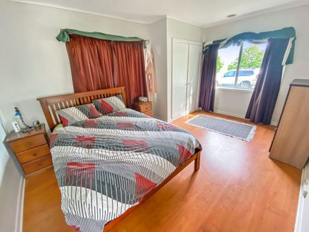 140 Learmonth Road, Wendouree - Photo 3