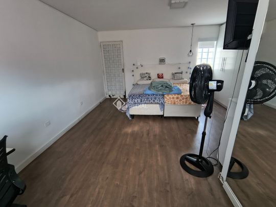 Sobrado com 5 quartos e 211m² para alugar em Olímpico, São Caetano do Sul. - Photo 1